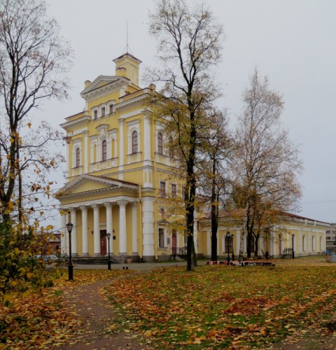Кронштадт. Бывшая водонапорная башня, теперь там музей.
