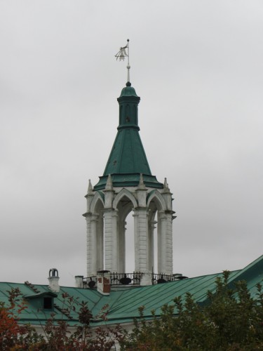 Одна из угловых башен