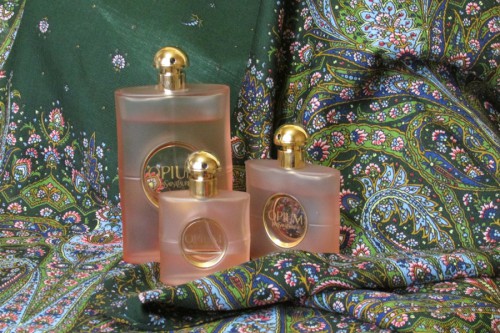 Opium Vapeurs de Parfum Yves Saint Laurent и палантин Русалка Валерии Фадеевой