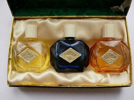 1327101933_perfume_12.jpg