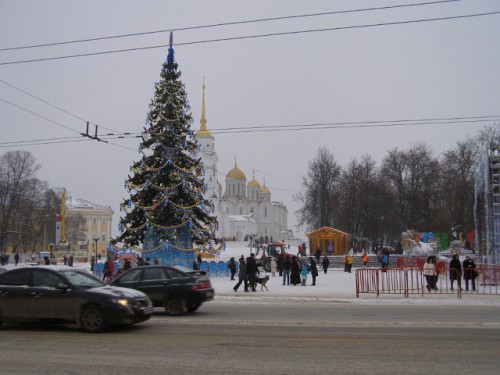 Главная владимирская елка.Видели,пробегая мимо...