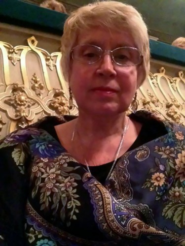 Майя- блёклых цветов бесценного мариинского занавеса