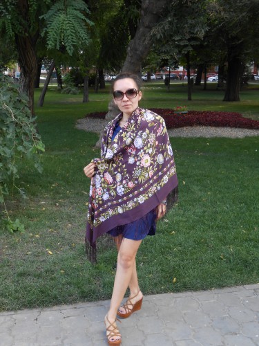 Ольга в шали