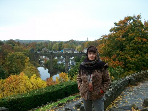 Звуки музыки в Нарсборо, (Йоркшир, Англия)
