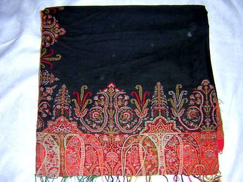 paisley 2a.jpg