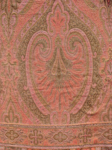 europeanpaisleyshawl62b62u.jpg