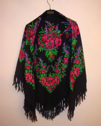 shawl big flrs.jpg