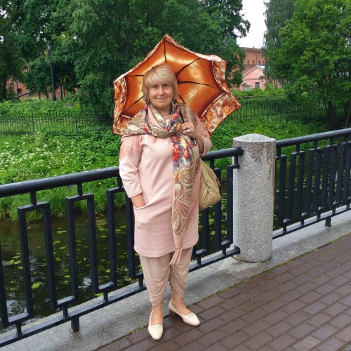 ЛЖП 1537, Елена Фаворитова