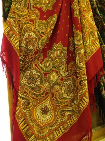 history-of-russian-scarfs.jpg