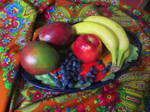 Манго, Бананы, Голубика, Яблоко сорта Honey Crisp