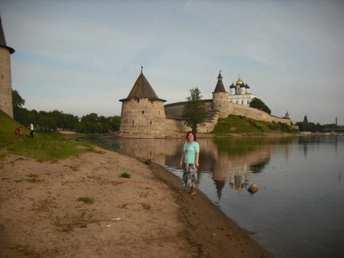 Вечером на берегу Великой