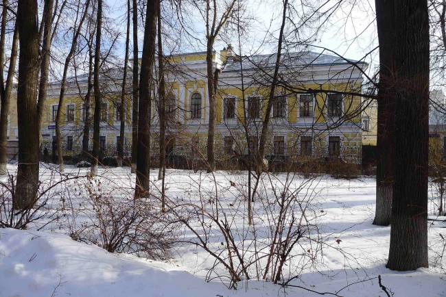 Здание бывшего крепостного театра Н.Б.Юсупова