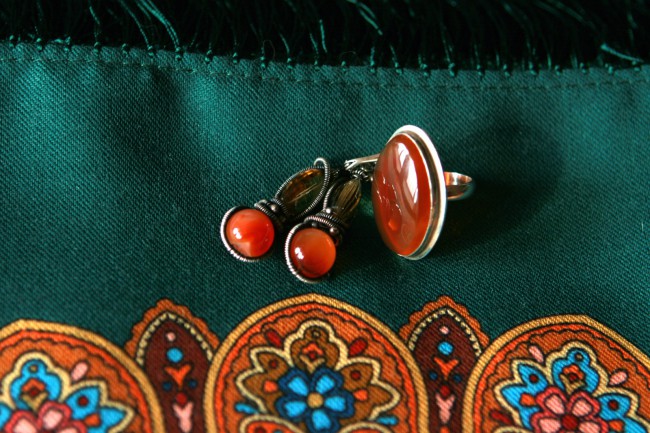 Сердолик и сердолик с цитрином.