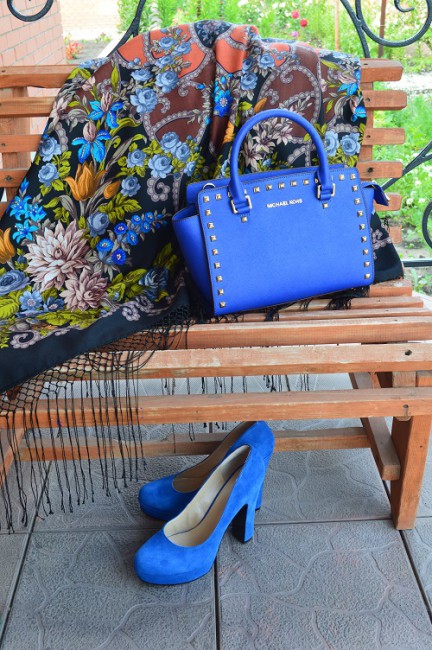 Цыганка Аза 27 и Michael Kors