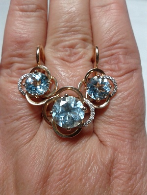 2017-10-06 18.18.39.jpg