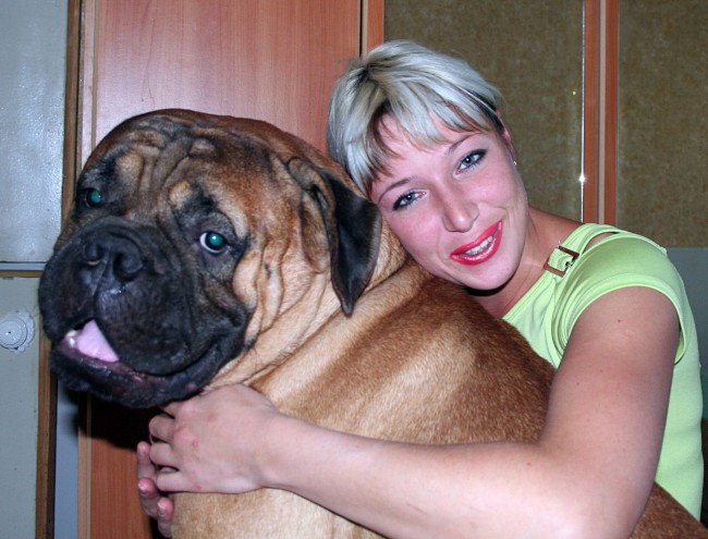 А это наш был такой малыш ) На фото с приятельницей )