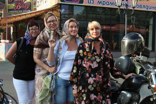 бабуськи байкерши.jpg