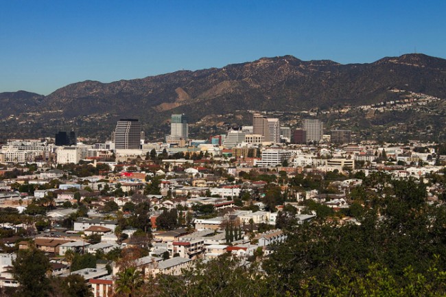 1280px-Glendale_from_Forest_Lawn.jpg