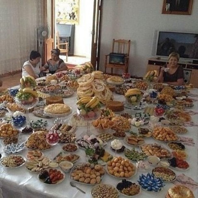 У татар это называется попить чай. Приятного чаепития!