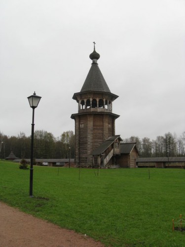 Колокольня.