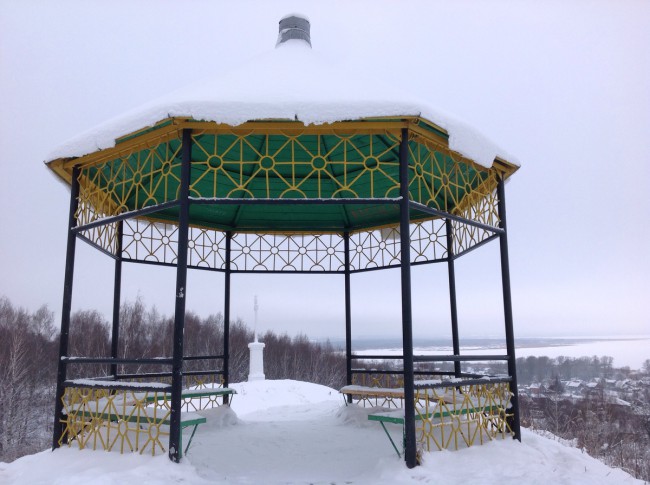 Беседка на смотровой площадке Балчуга.