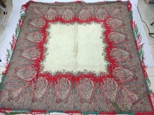 antiguo-manton-de-merino-fino-estampado (10).jpg