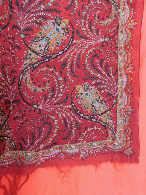 Victorian-Antique-Paisley-Roller-Print-Red-Wool-Challis-_57 (2).jpg
