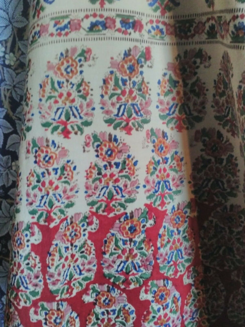 Antique-Victorian-Shawl-Fringed-Piano-Style-paisley-Floral-_57 (7).jpg