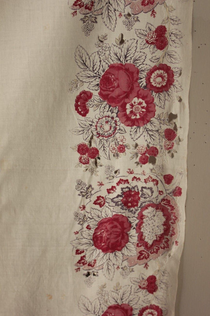 antique-1700s-french-fichu-toile-de-jouy-shawl-pink-block-printed-neckerchief-fabric-6235.jpg
