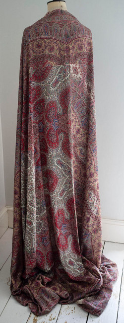 norwich-silk-burnous-shawl-circa-1850-60_10076_main_size3.jpg