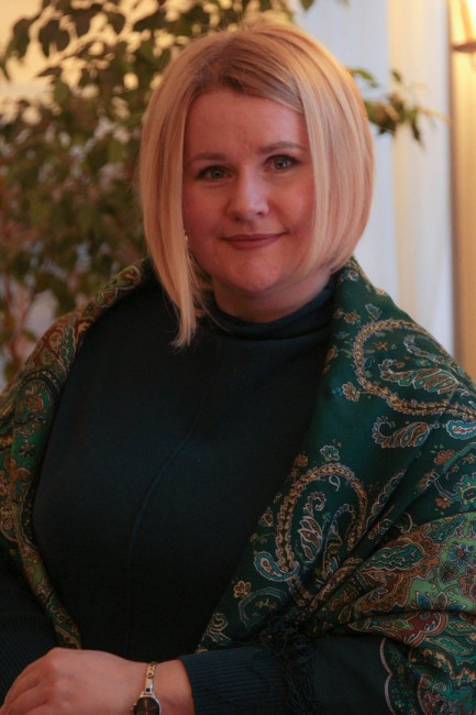 Лена Р Караван.jpg