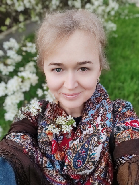 Весеннее настроение в шали Свет мой, зеркальце-17.jpg