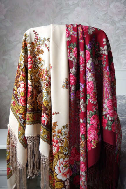 Возьмемся за руки, друзья и В парке Чаир 7