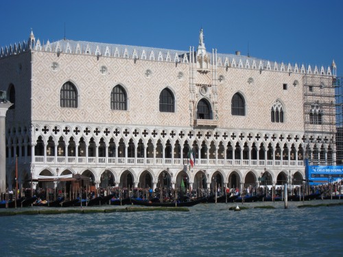 Ducal_Palace_Venice_2011.jpg