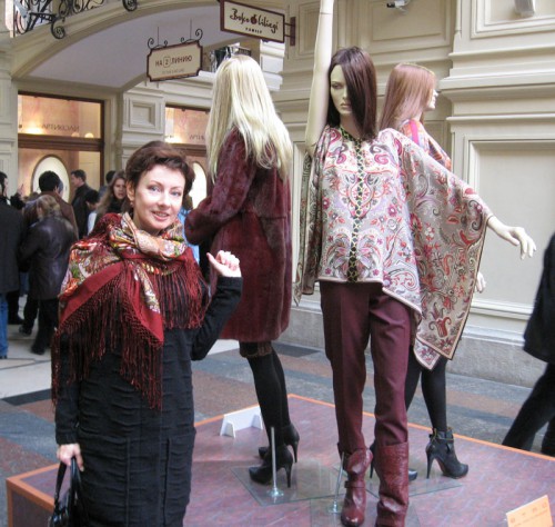 ГУМ, инстоляция модных тенденций осени 2011