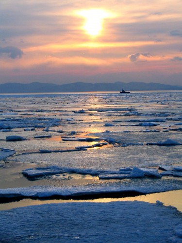 ледокол в Амурском заливе