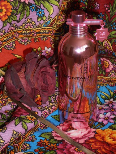 Миндаль 6 и Roses Musk Montale