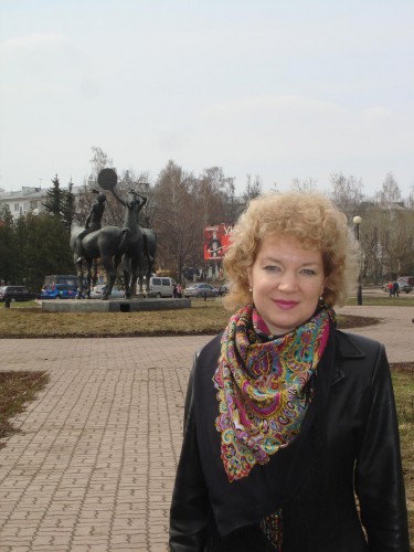 Восточные сладости-18 (Е.Жукова), на подходе к парку...