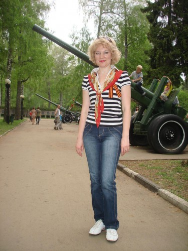 Искушение-5 (И.Дадонова). Платок, может, и лишний, но без него уже никак...