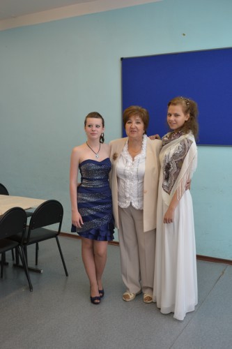 С учительницей