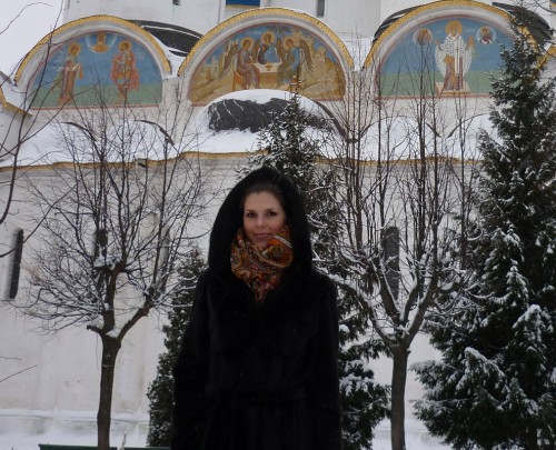 А я вот всё с Испанским гуляю теперь!<br />(ездила сегодня в Сергиев Пасад)
