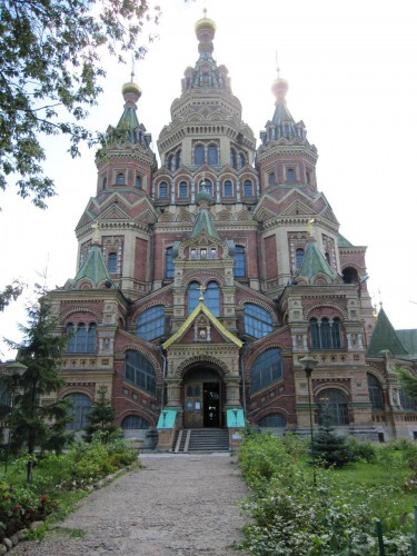Церковь близ Петергофа