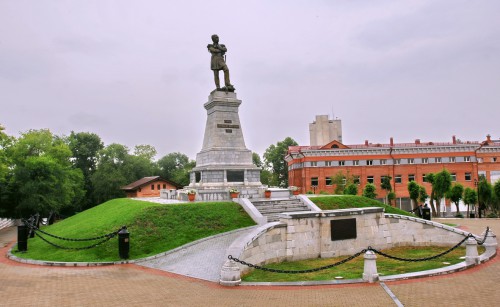 Хабаровск,_памятник_графу_Муравьёву-Амурскому
