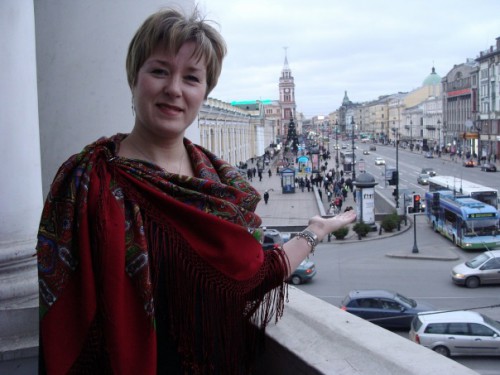 Светлана, а Вы нам с Мариной запомнились вот такой... (фото Ваше, из темы о Петербурге)