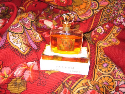 True Love от Elizabeth Arden и Обручальное колечко.