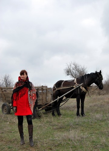 Тонкий ажур 387- 17, Галина Сотскова<br />Как заядлые городские жители на природе бываем редко. Поэтому сфотографироваться с лошадкой - приятное событие)))))