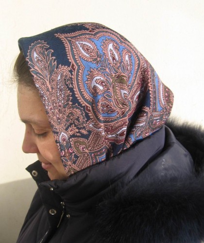 На голове