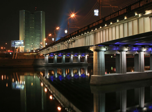 Новоарбатский мост