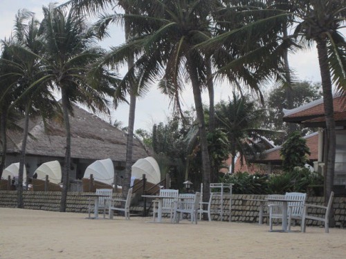 Ана Мандара,отель по образу вьетнамской деревни