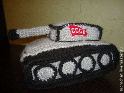 55821057413-kukly-igrushki-tank.jpg